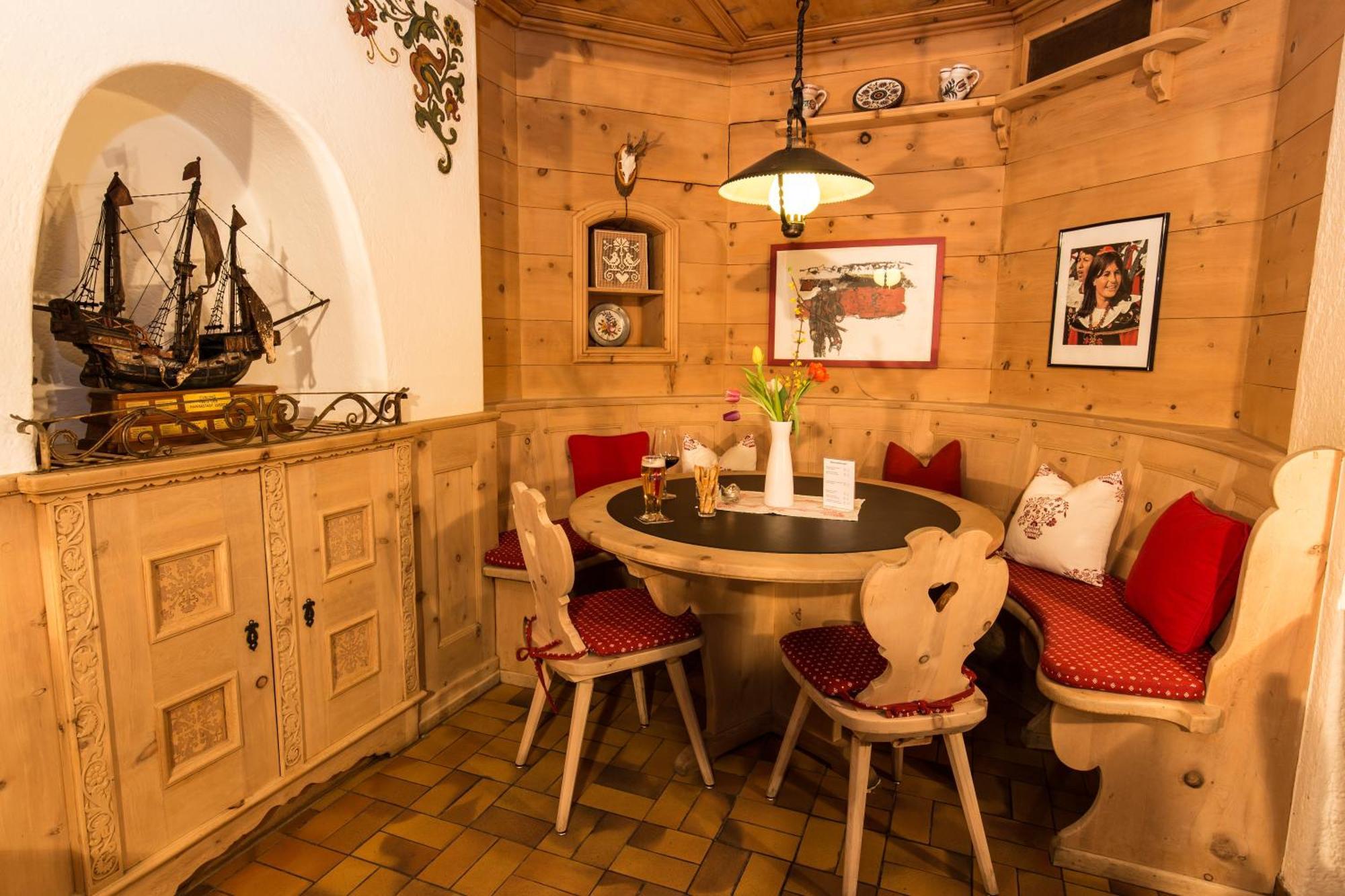 Hotel Restaurant Gabriel Scuol Ngoại thất bức ảnh