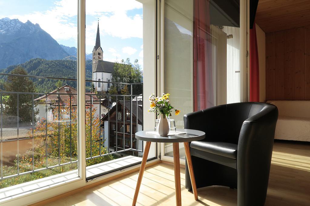 Hotel Restaurant Gabriel Scuol Ngoại thất bức ảnh