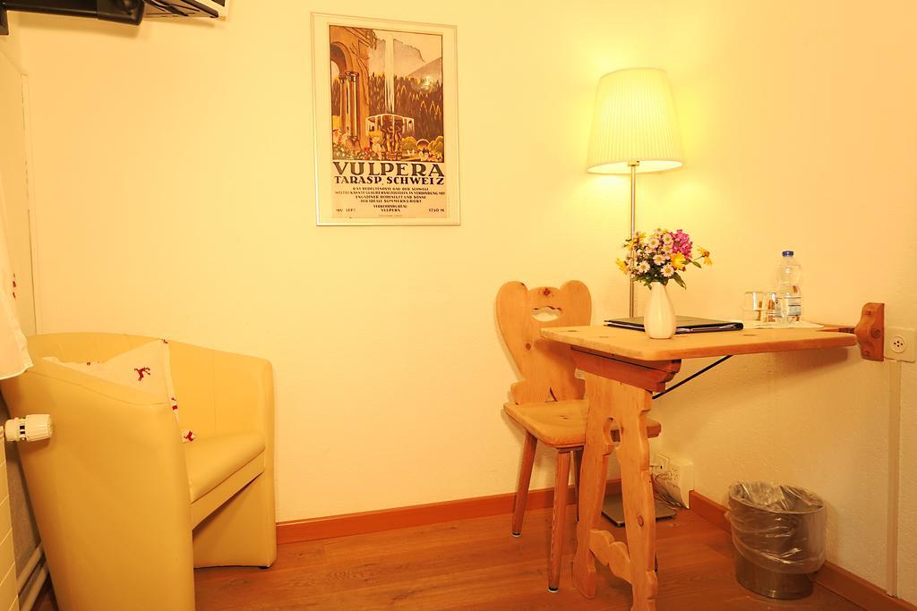 Hotel Restaurant Gabriel Scuol Ngoại thất bức ảnh