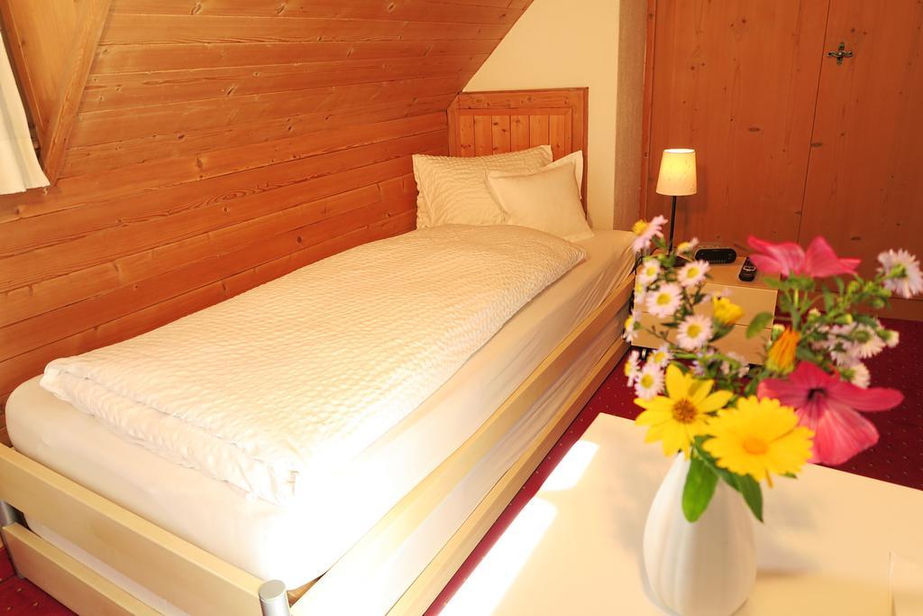 Hotel Restaurant Gabriel Scuol Ngoại thất bức ảnh
