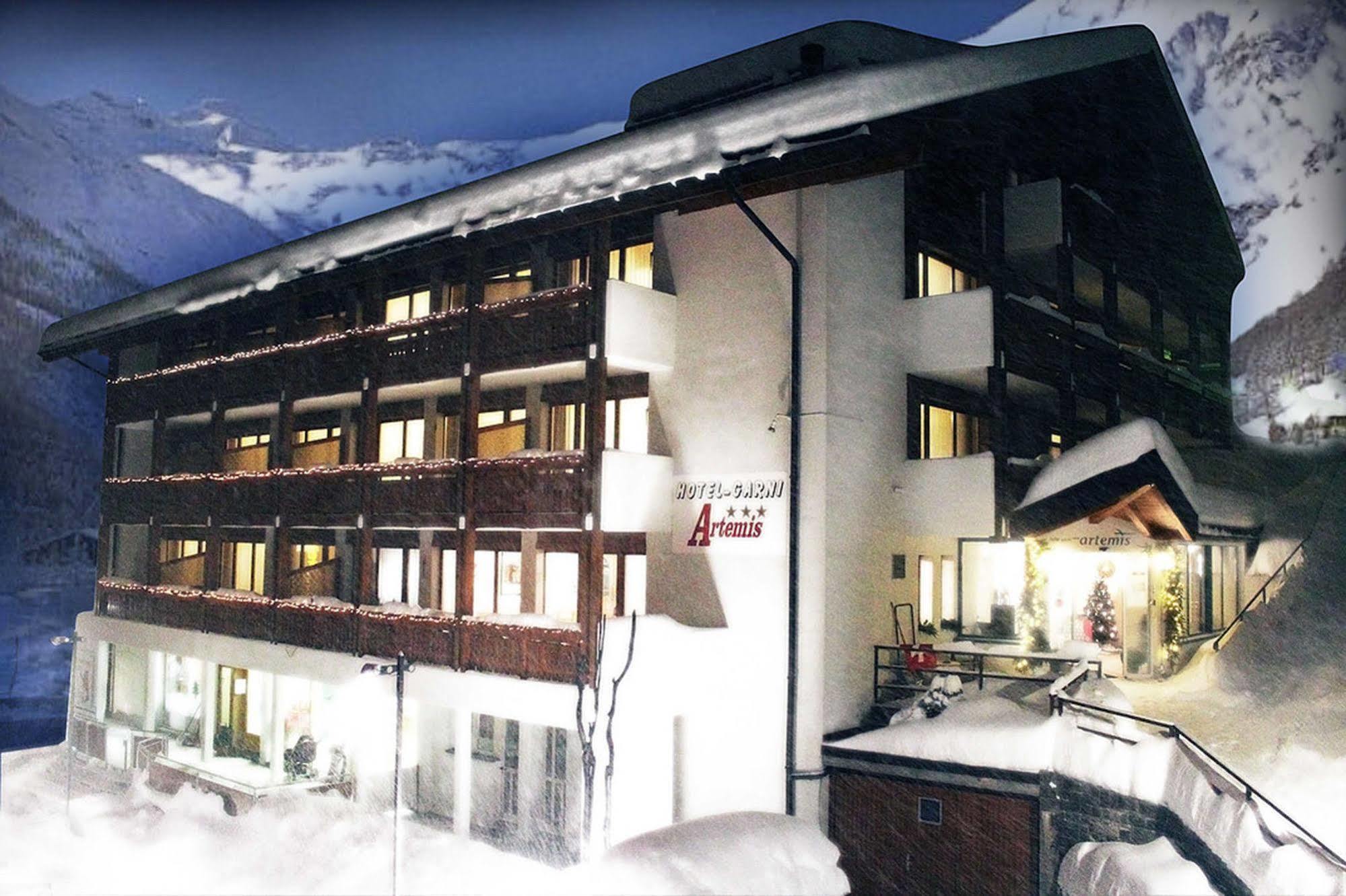 Hotel Restaurant Gabriel Scuol Ngoại thất bức ảnh