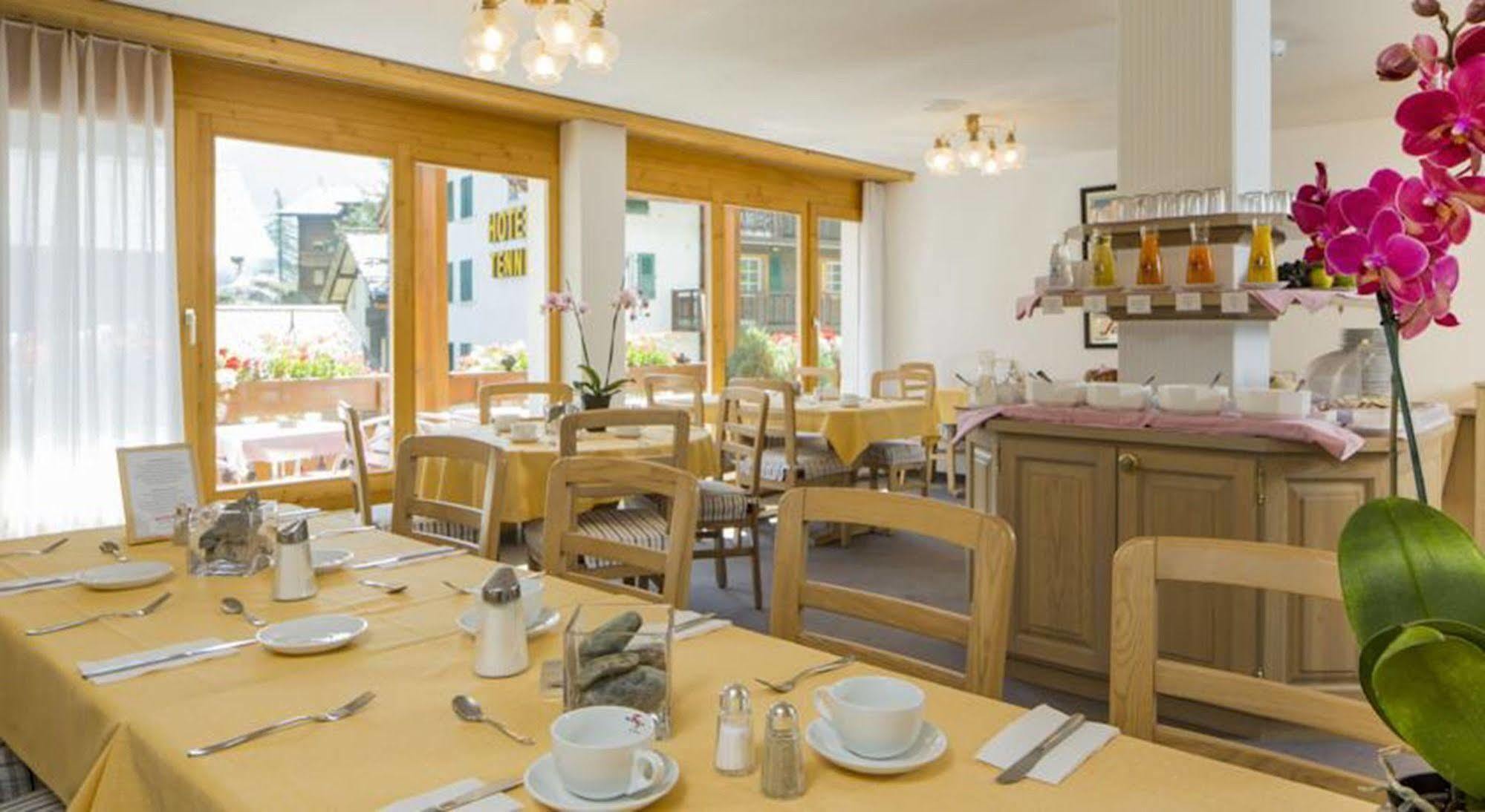 Hotel Restaurant Gabriel Scuol Ngoại thất bức ảnh